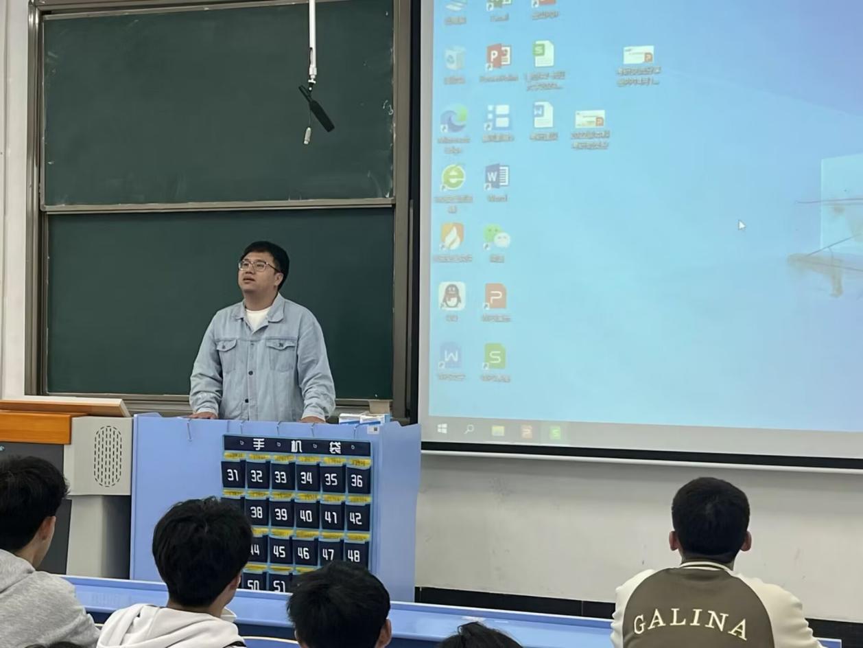 E:/桌面/44.jpg44
